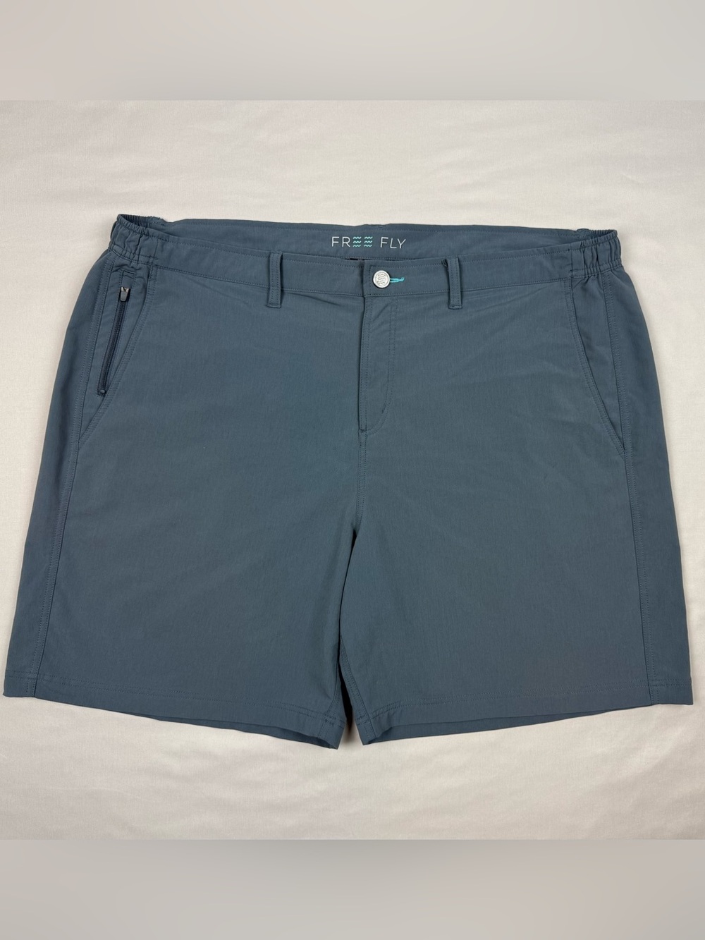 Free Fly Mens Utility Hybrid Shorts 3XL x 7.5” Inseam Blue Lightweight A7